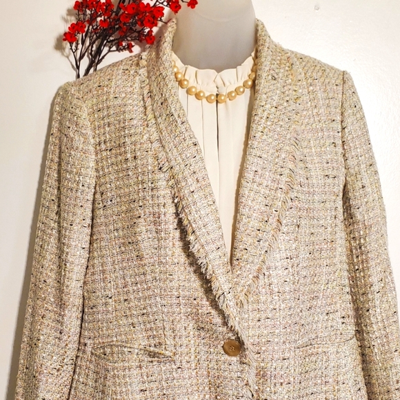 Ann Taylor Jackets & Blazers - 🔥Clearance 🔥Tweeted Blazer